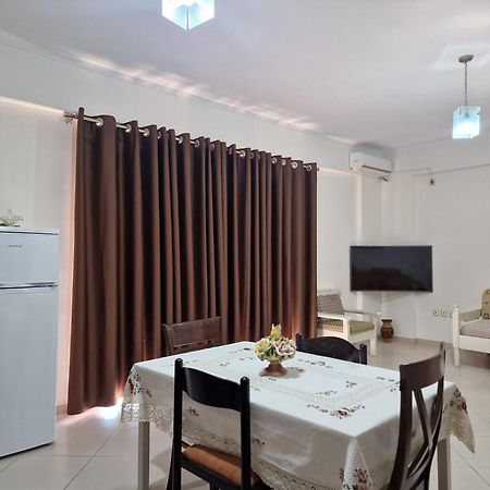 Apartments Saranda Oda fotoğraf